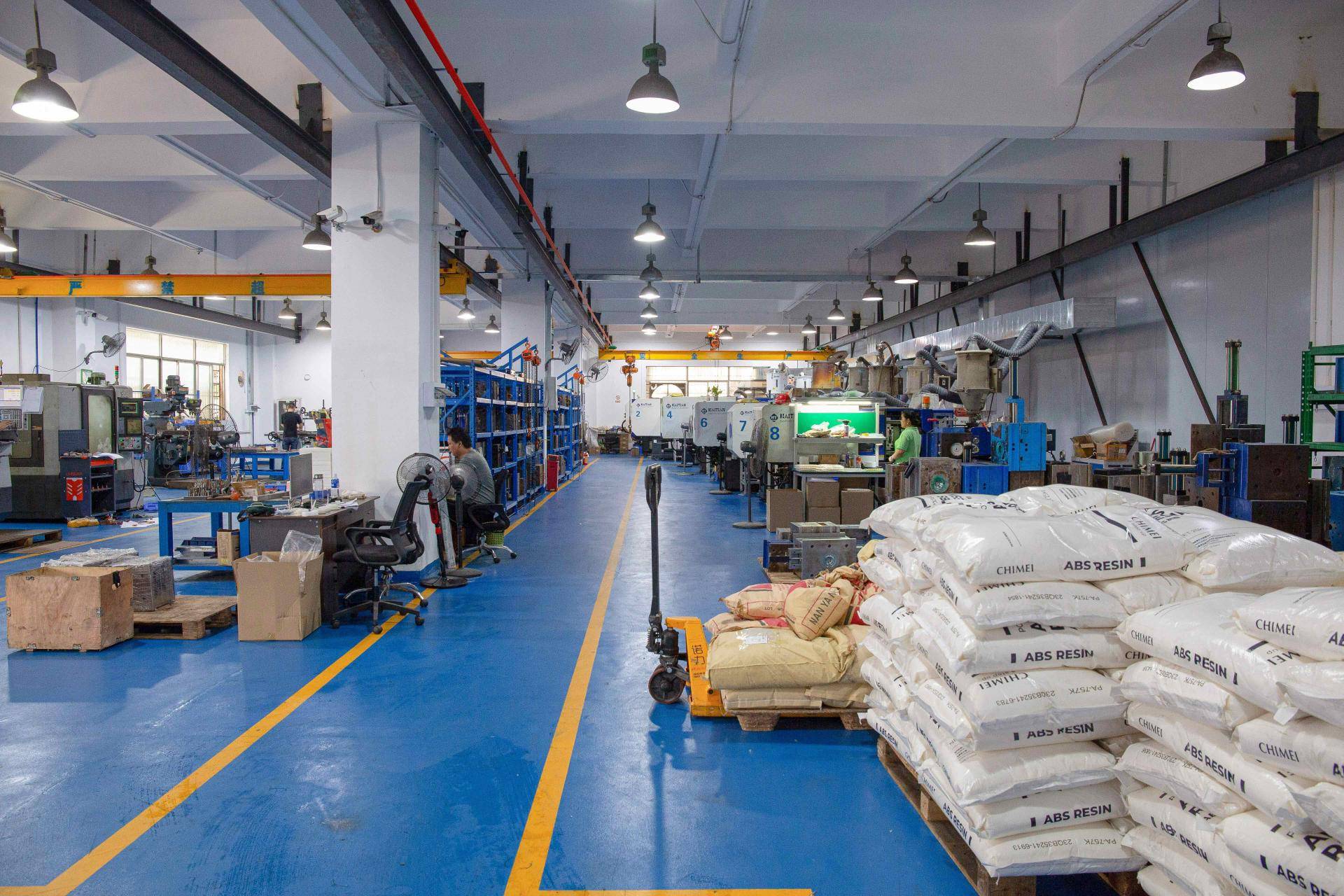 十年非標塑料配件定製經驗